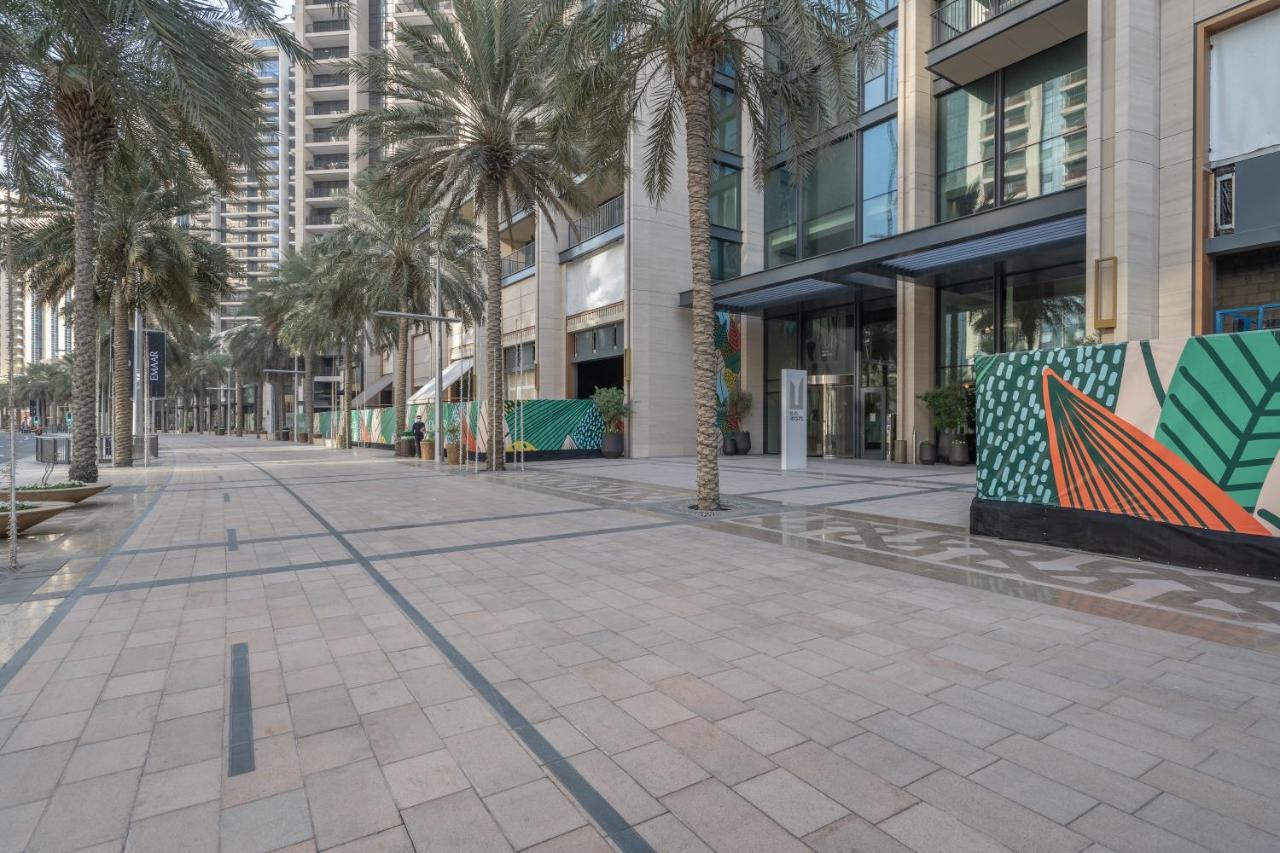 Breathtaking City Views From Dt Apt With Terrace Dubai Eksteriør billede