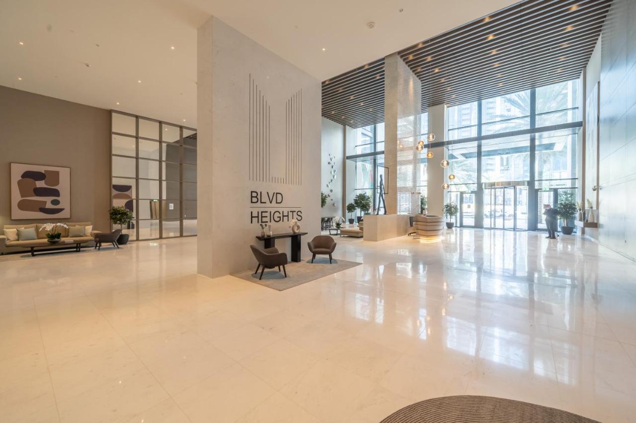 Breathtaking City Views From Dt Apt With Terrace Dubai Eksteriør billede