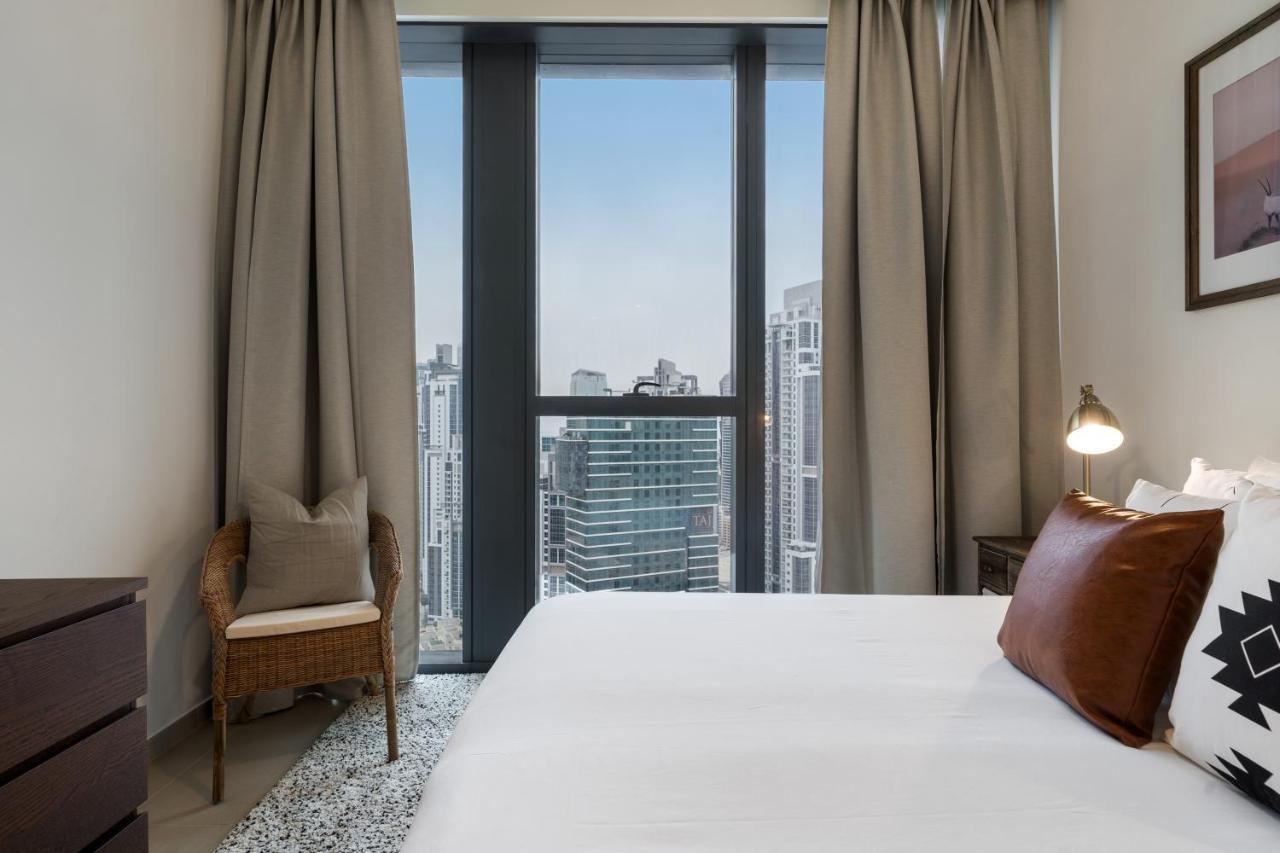 Breathtaking City Views From Dt Apt With Terrace Dubai Eksteriør billede